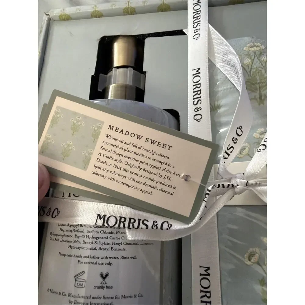 Morris & Co. English Pear Hand Soap and Guest Towel Gift Set New In Package